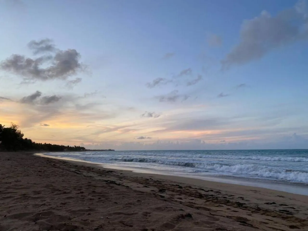 Holiday home Luxury Beachfront 2 Bedroom At Wyndham Rio Mar, Pr Luquillo