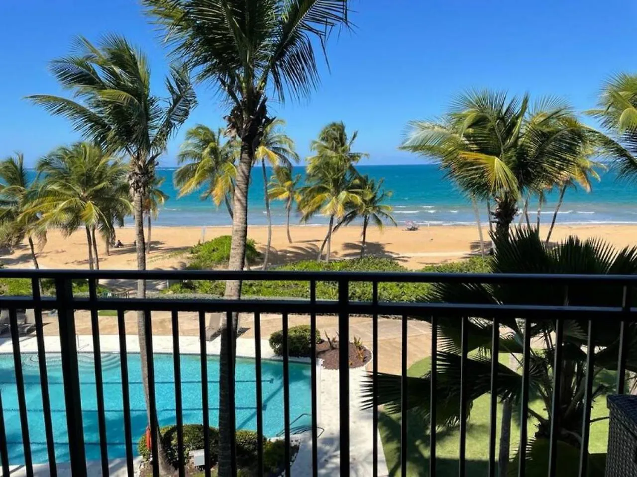 Luxury Beachfront 2 Bedroom At Wyndham Rio Mar, Pr Luquillo Holiday home